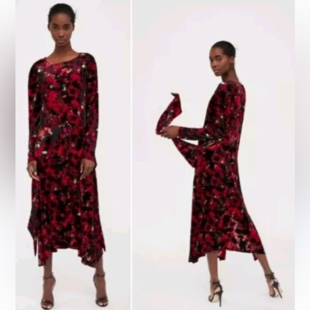 Zara Devore Red Floral Print Velvet
Long Sleeve MIDI Dress Size Medium